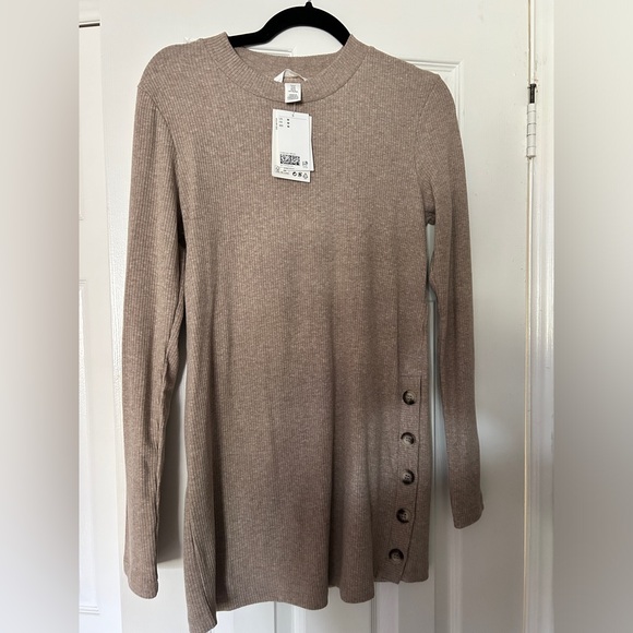 H&M maternity sweater - Picture 1 of 3
